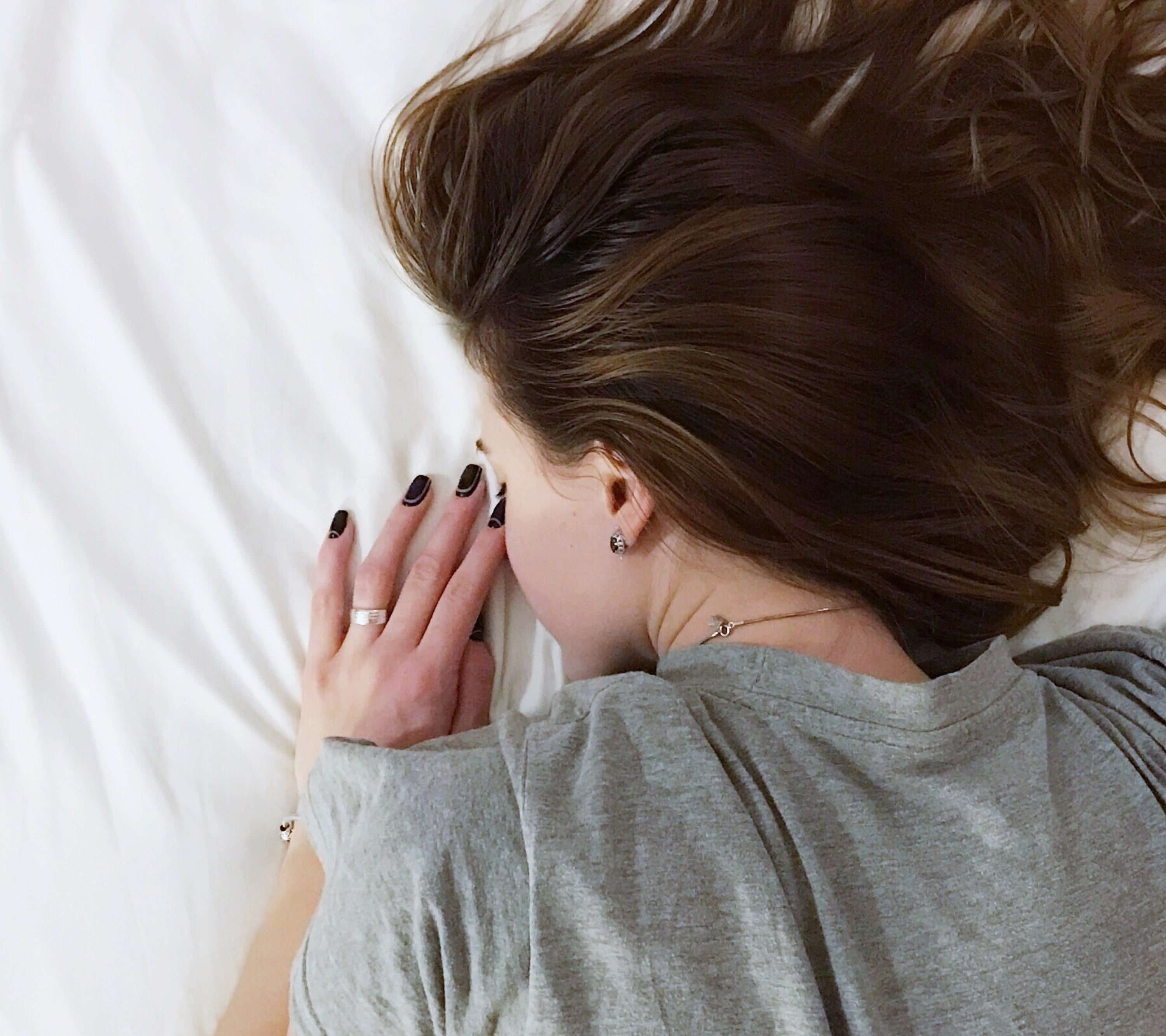 Why Do I Sweat In My Sleep? Night Sweat Causes Apollo Neuro